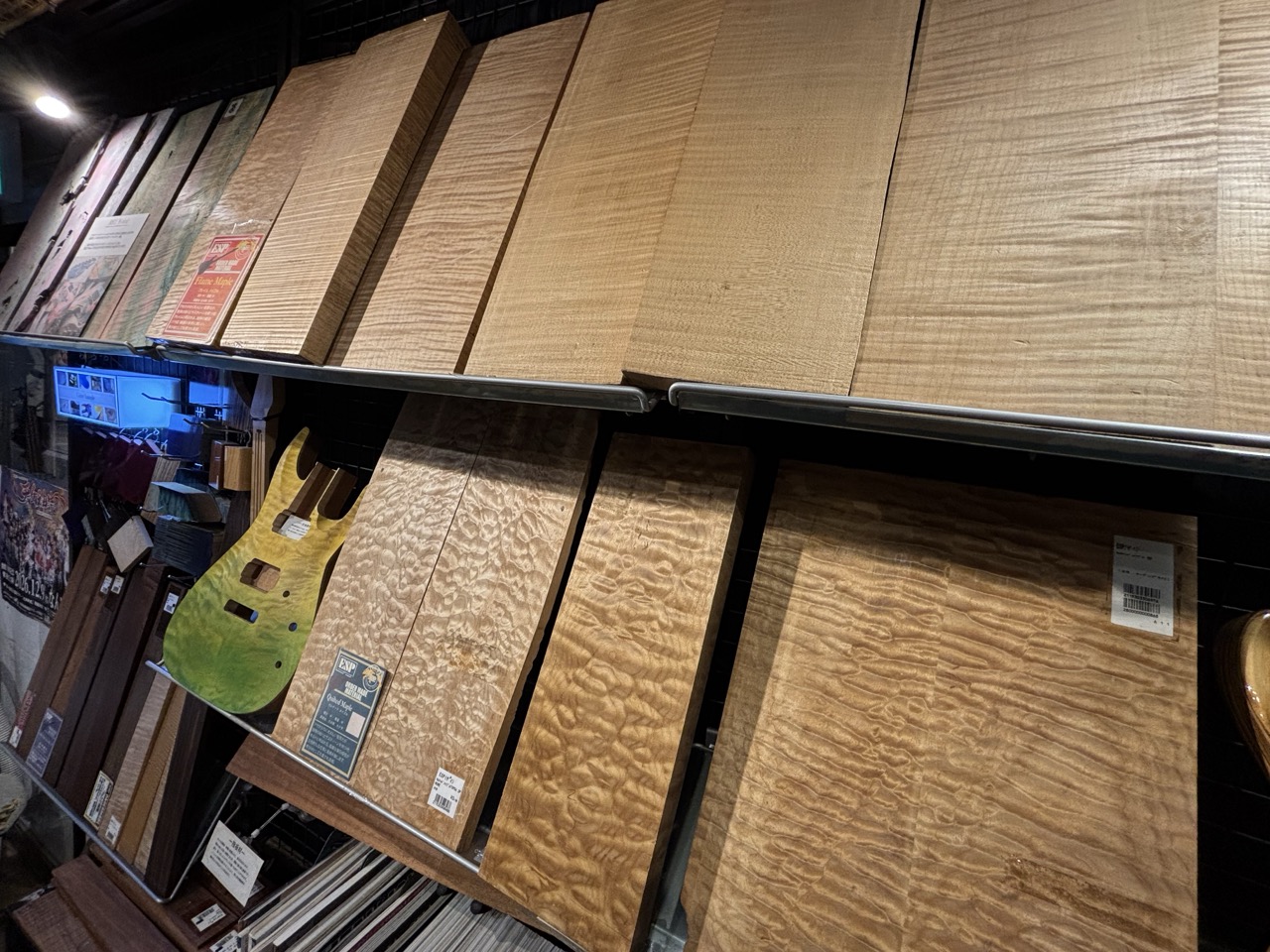 展示予定の希少材