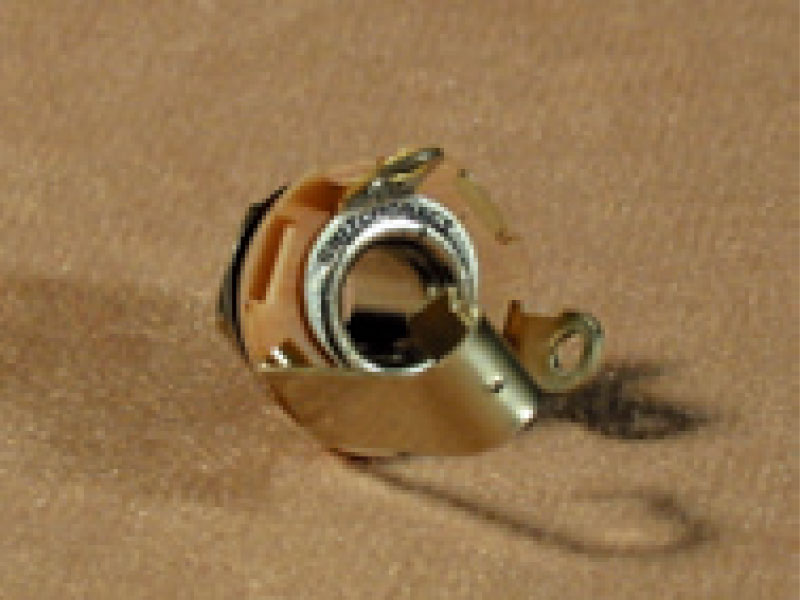 アウトプットジャック